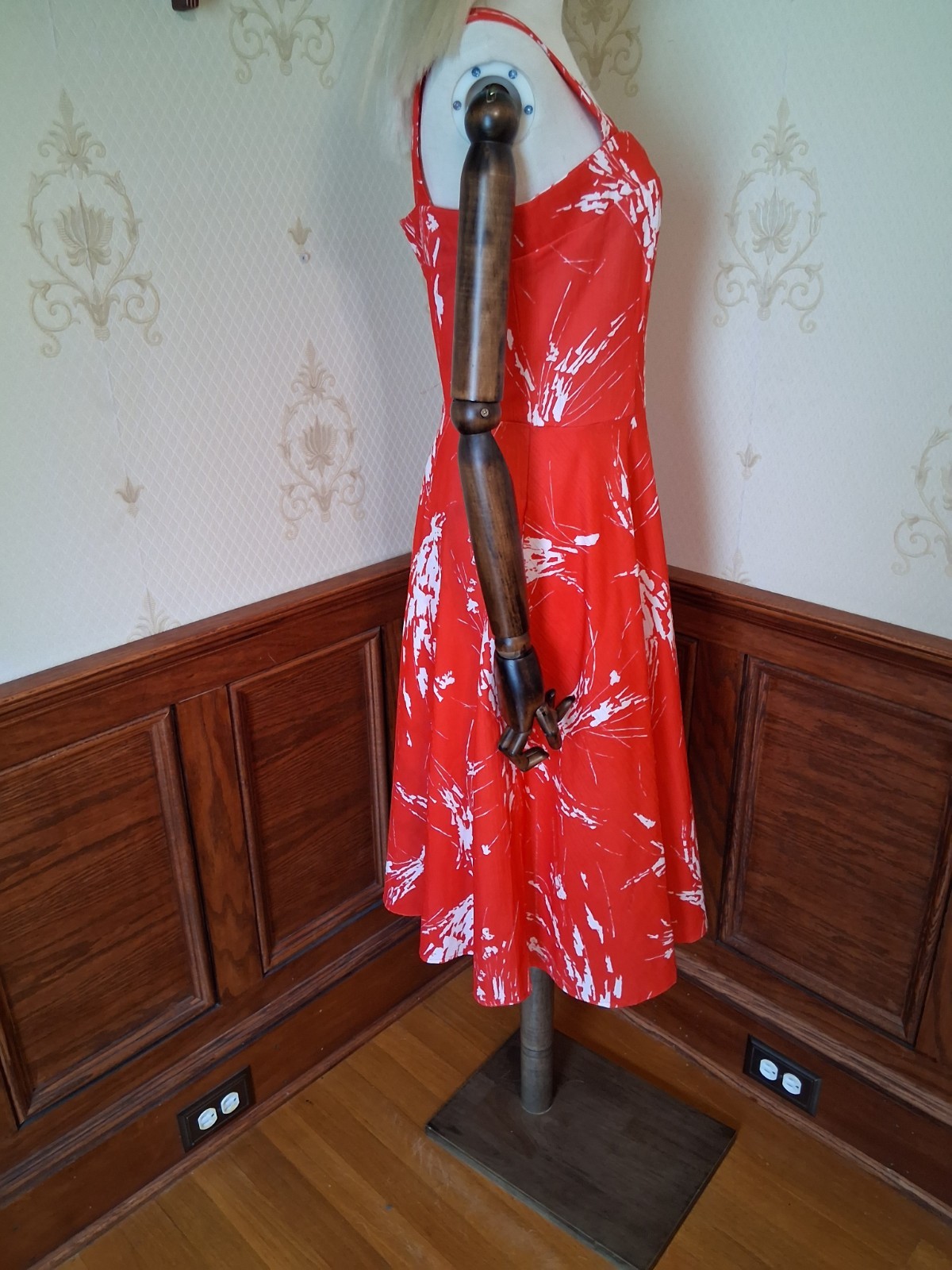Vintage 1960s/1970s Red Psychedelic Print Boho Mod Hippie Sleeveless Dress