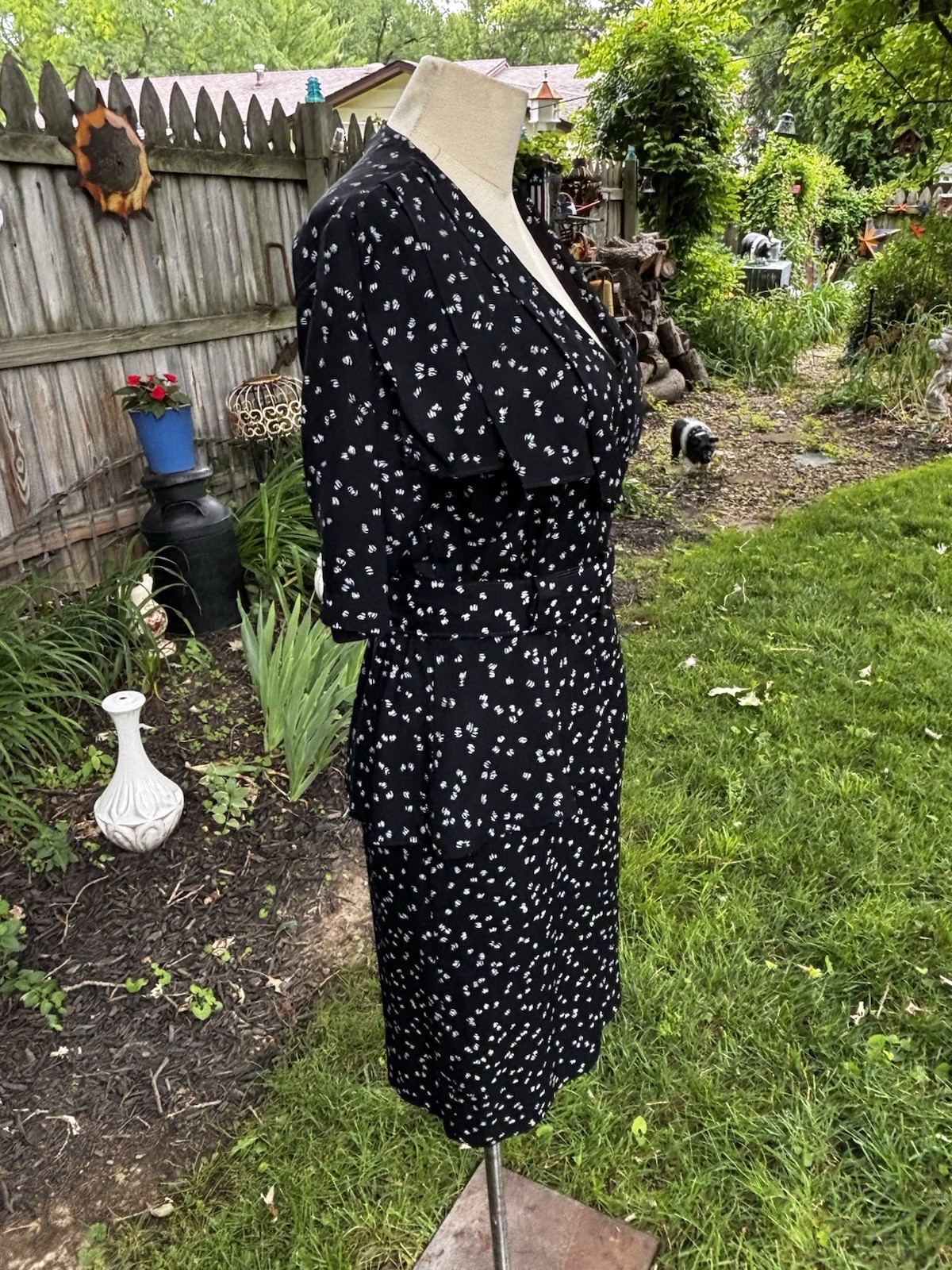 VTG Black Dress OOPS CALIFORNIA 80s does 40s Peplum Belt Sz 7/8 36x28x36&Prime;