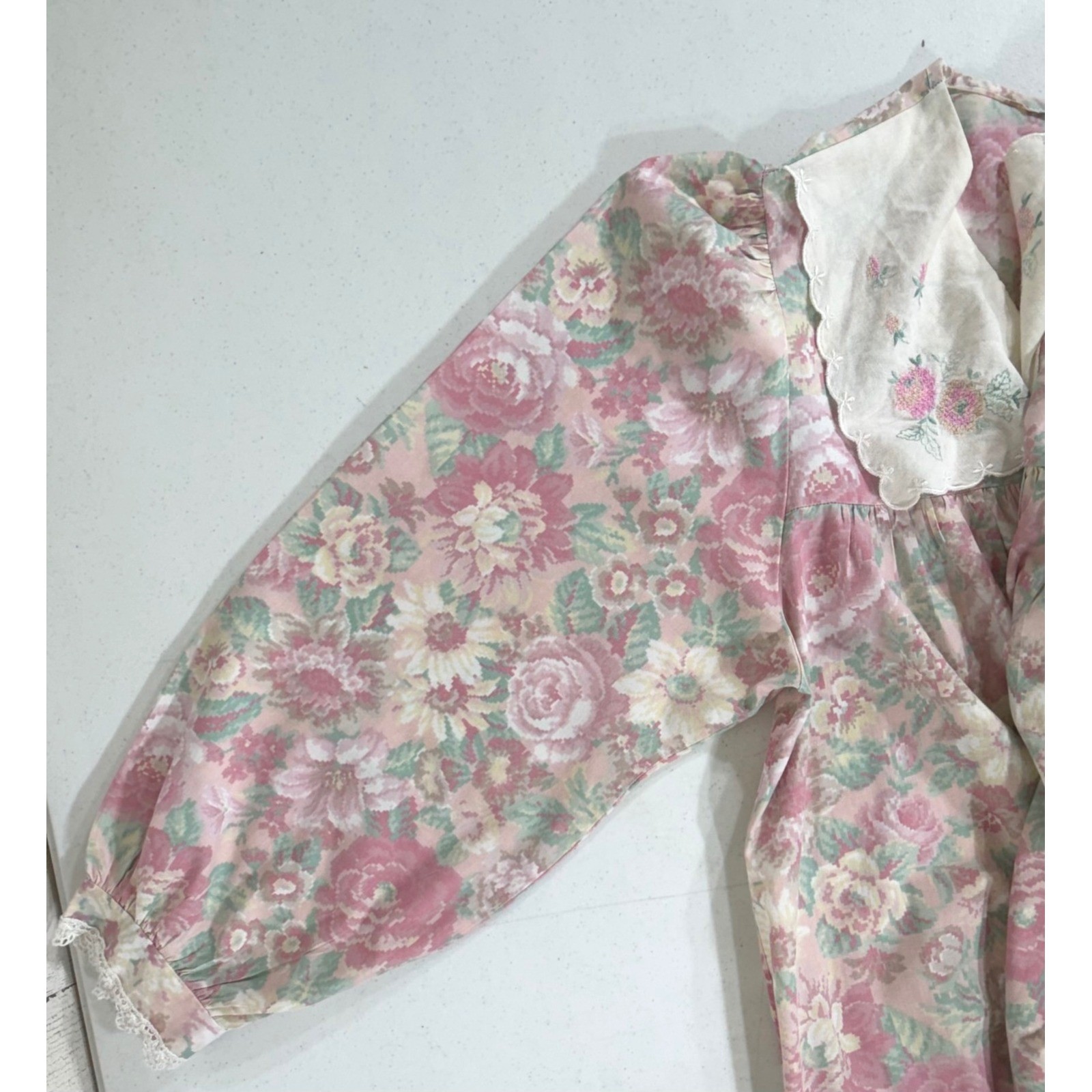 Pretty Looks Nightgown Large Pink Florali Embroidered Collar Vintage USA Cottage