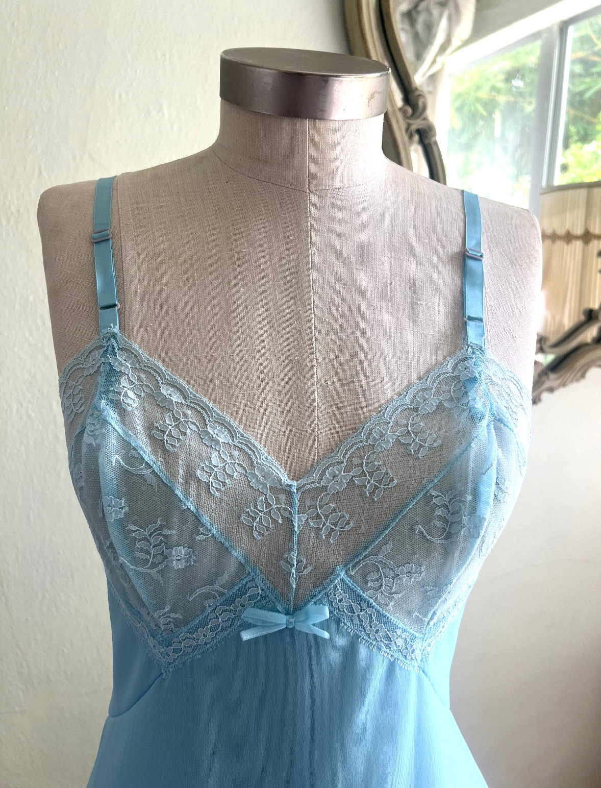 Vintage 1950s Vassarette Blue Nylon Tricot Crepelon Lace Slip Dress Size 34 S