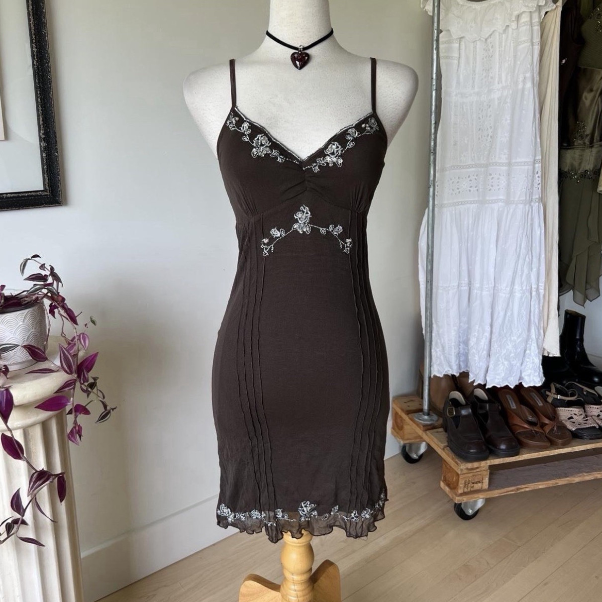 Jennifer Taylor Brown Embroidered Trim Slip Spaghetti Strap Size 38