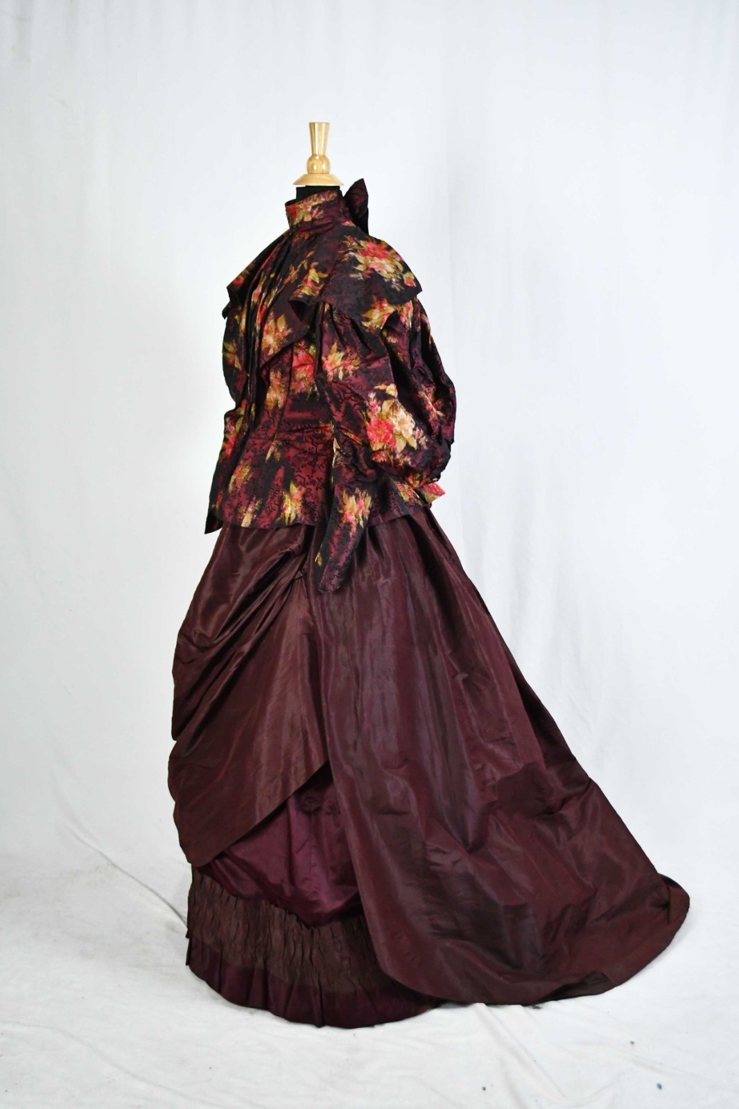 Victorian Silk Taffeta Afternoon Dress 1890, Museum Deaccession
