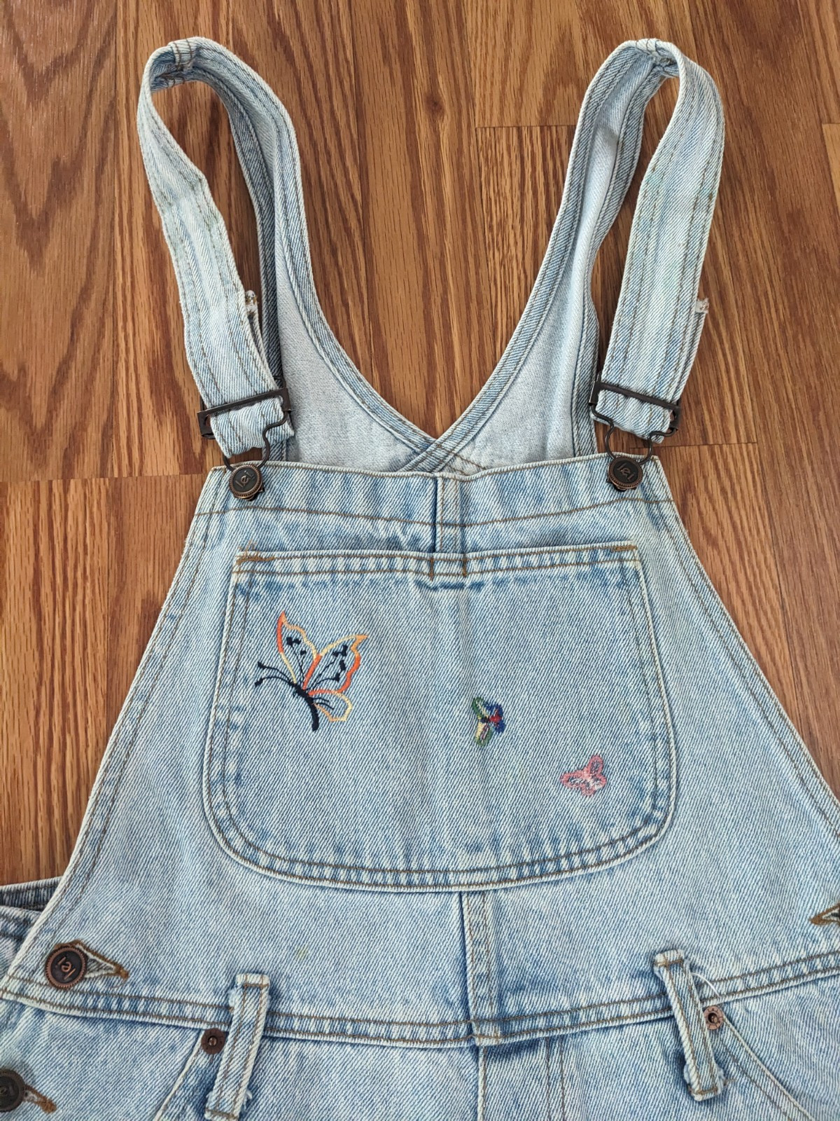 90s Vintage L.E.I. Shortalls lei embroidered overalls bib shorts denim jeans USA
