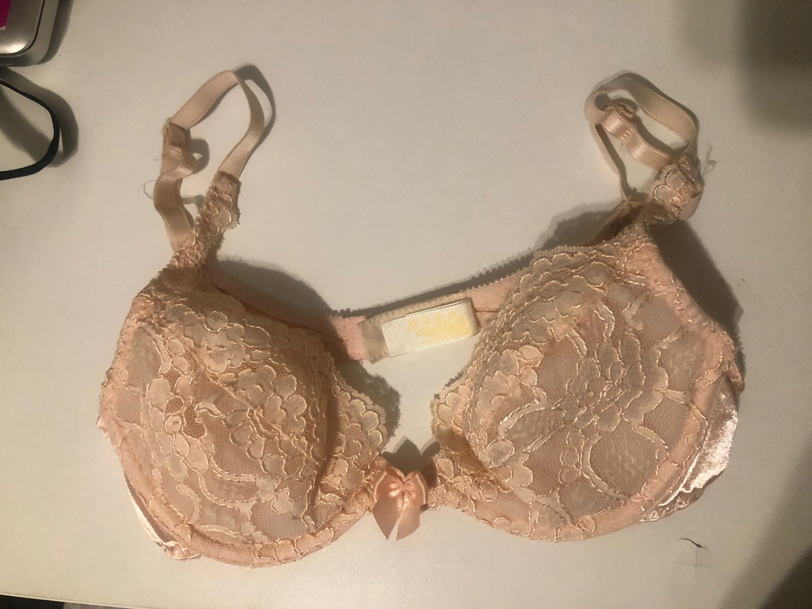 VICTORIAS SECRET Vintage 32C Satin Lace Padded Demi Plunge Gold Tag Bra 76217
