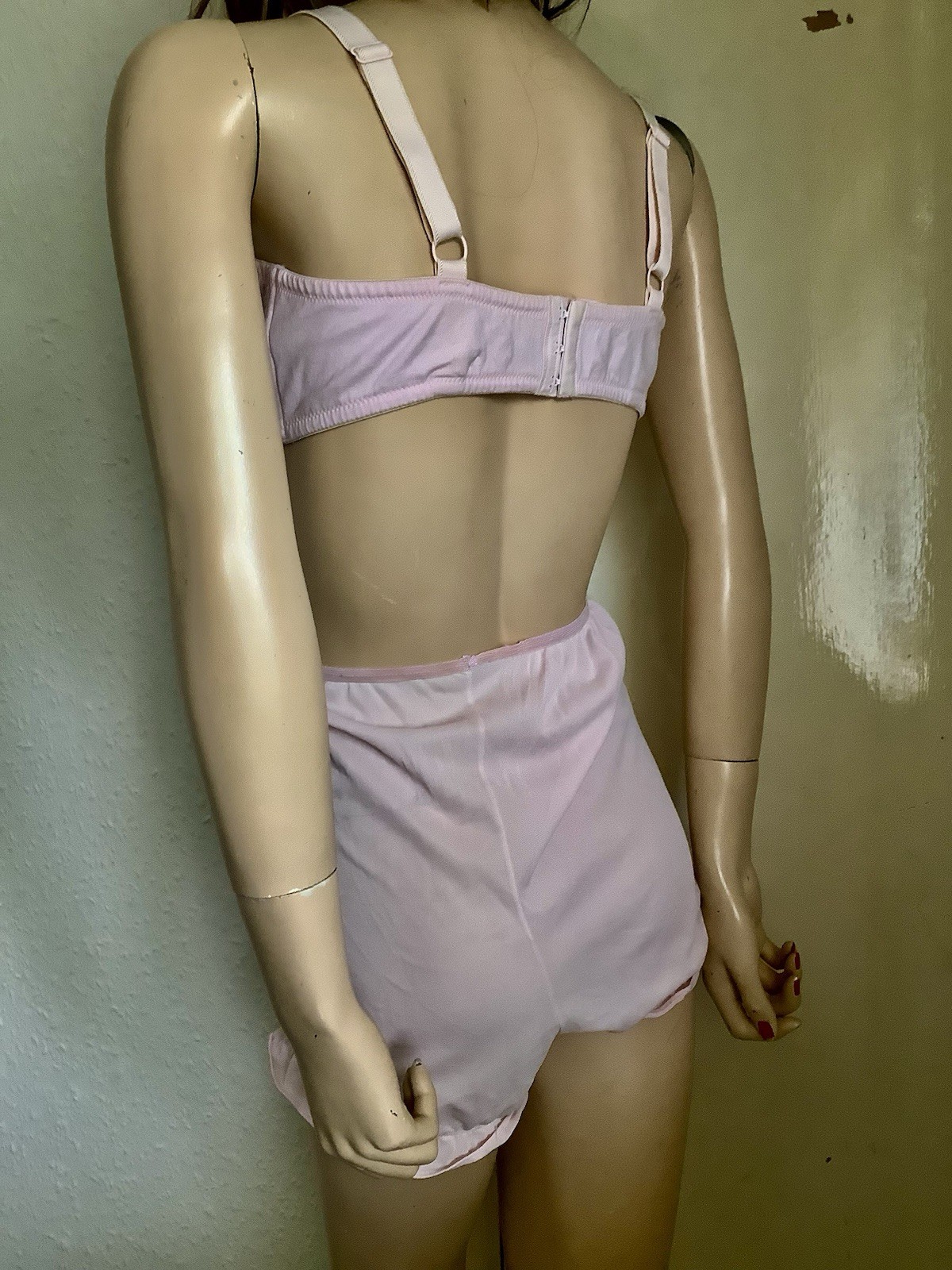 Vtg Shapely Figures Pink Nylon & Lace Full Cover Bra 42D (EU 95D)