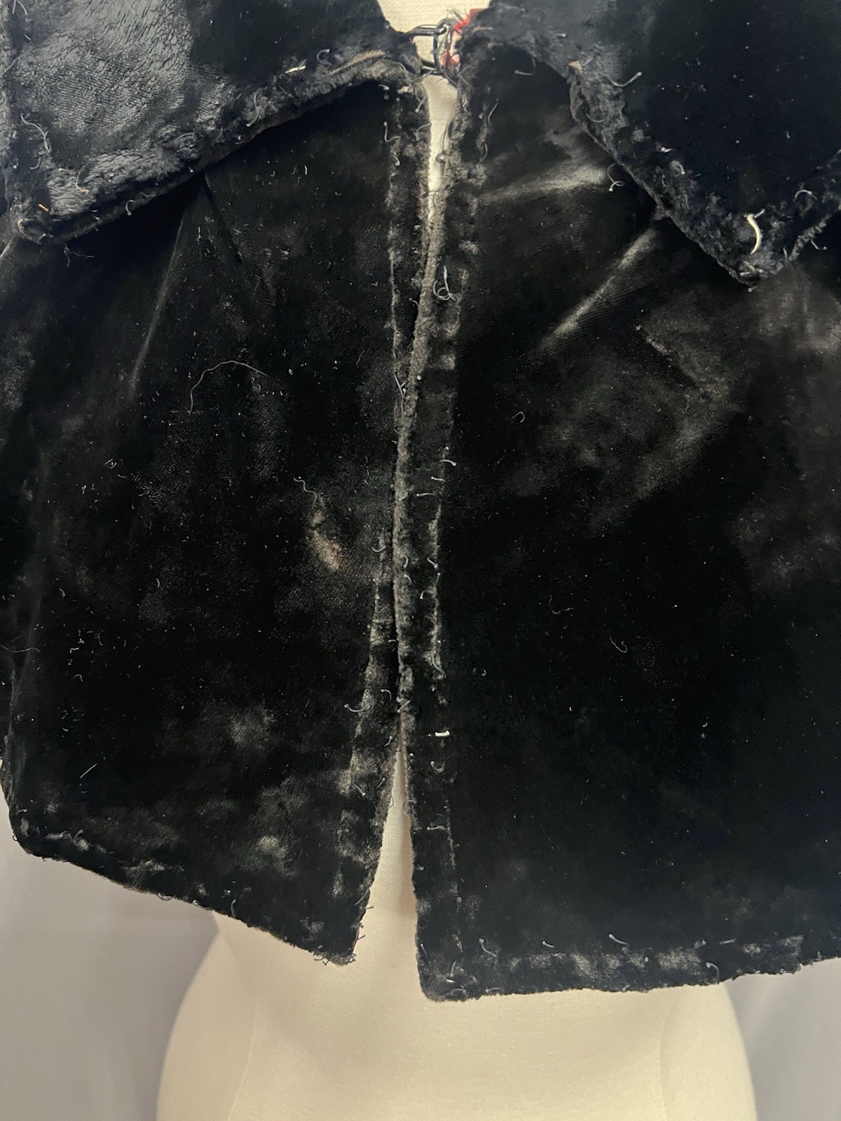 Elegant 1890’s Black Plush Velvet Caplet