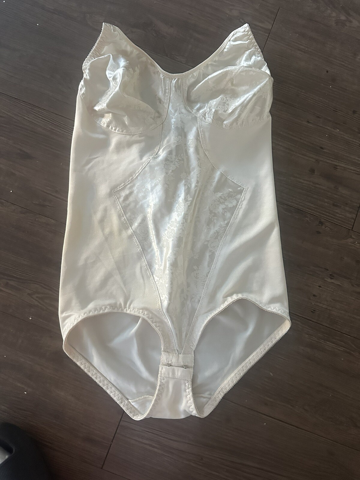 Vintage Cupid Body Suit Slimming Beige Underwear Garment Open Crotch Snaps 38B