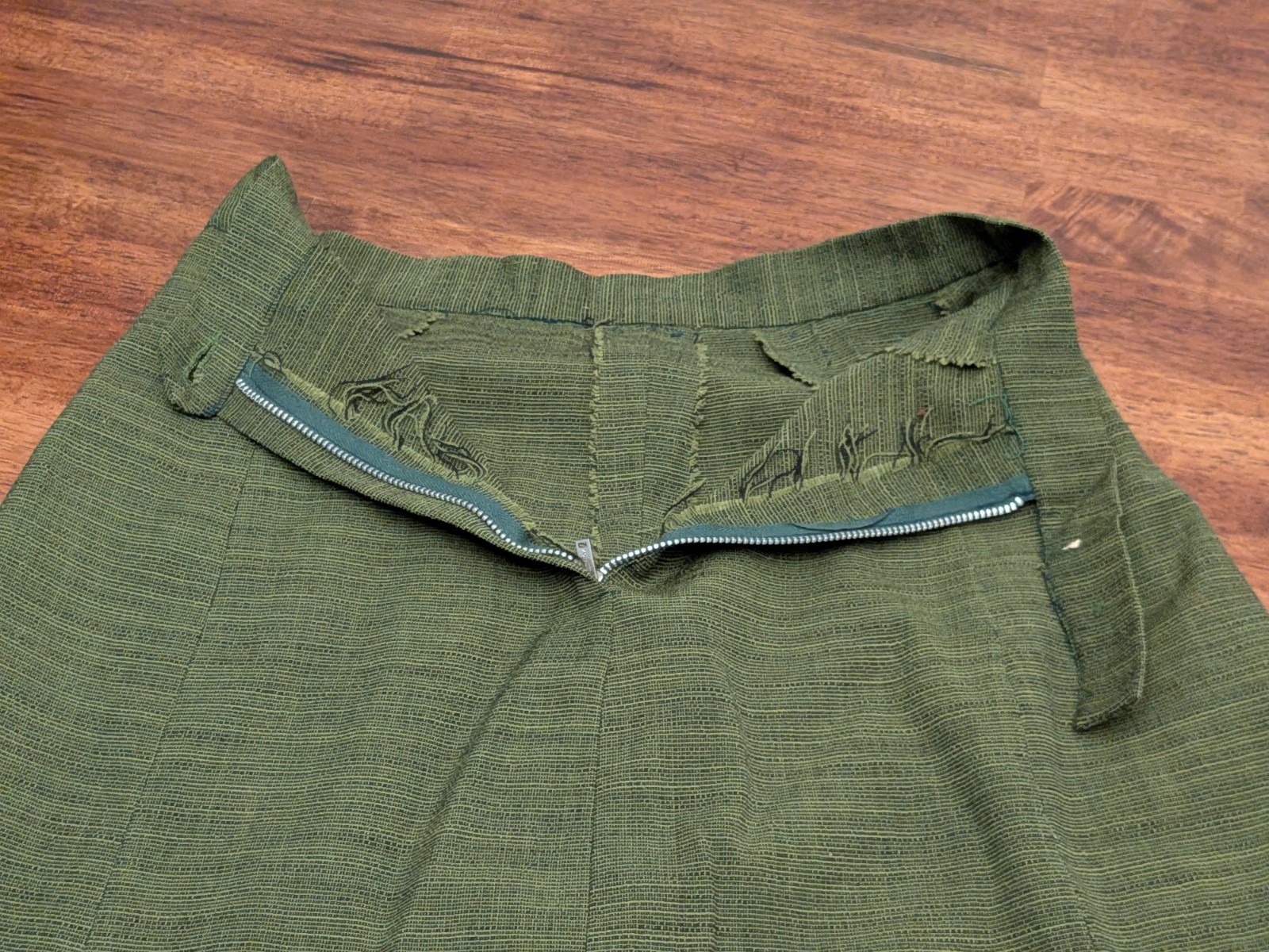 RARE 1940&rsquo;s YOUTHCRAFT Tweed Olive Green Jacket Skirt Suit EUC Gorgeous!!