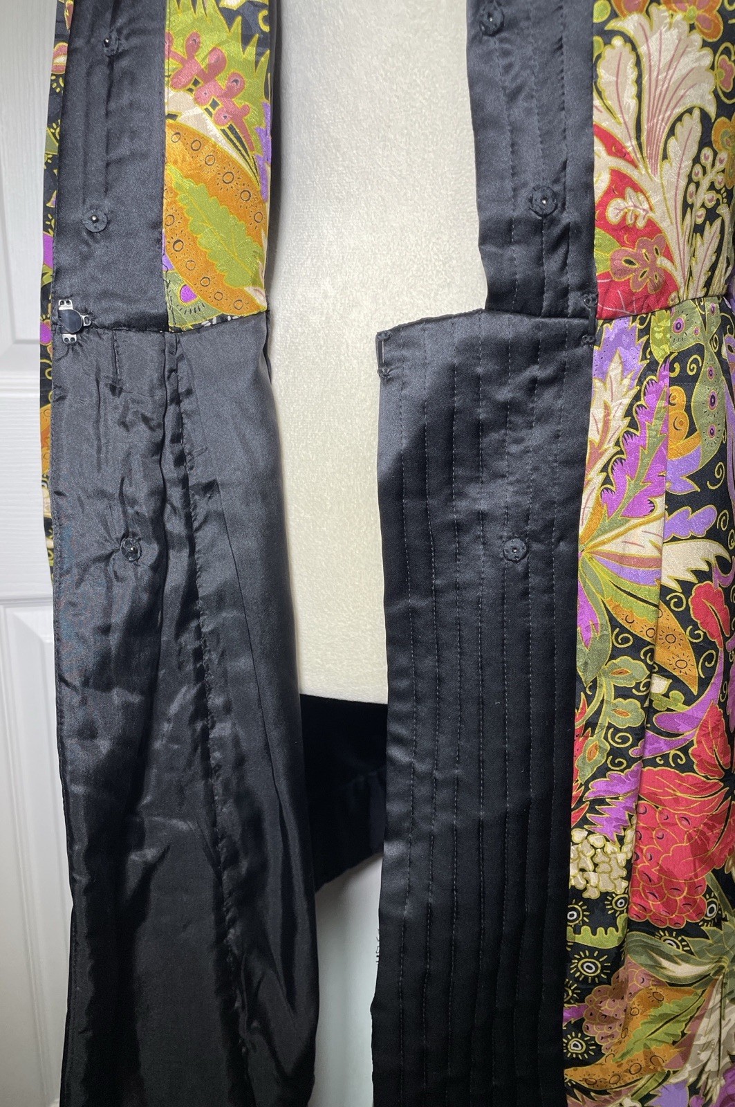 Vintage Luxury Silk Floral Coat Dress Quilted Trim Stanley Platos Martin Ross