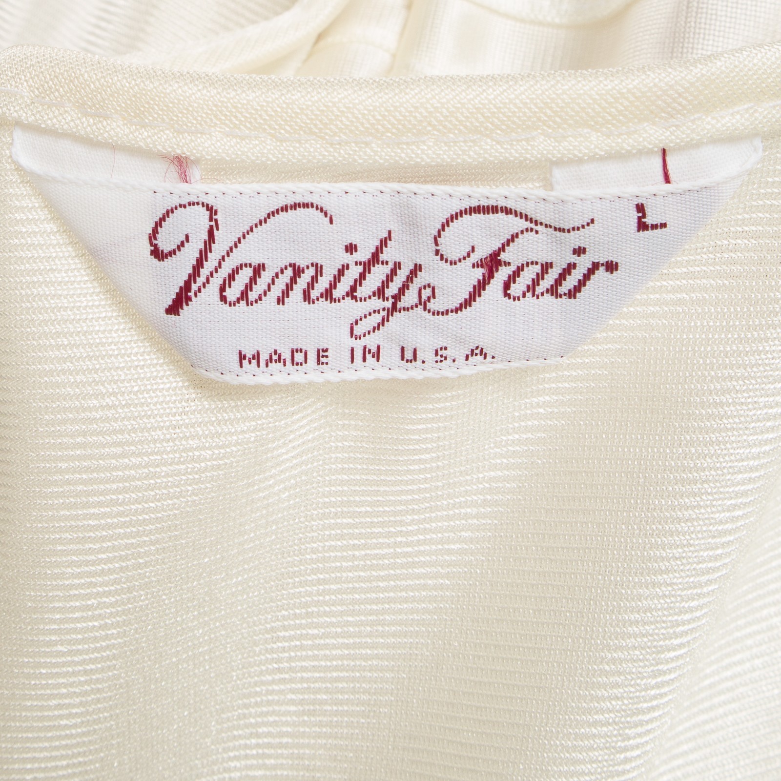 💖 Vintage VANITY FAIR Robe Housecoat Nylon L Ivory Short Sleeve Embroidered USA