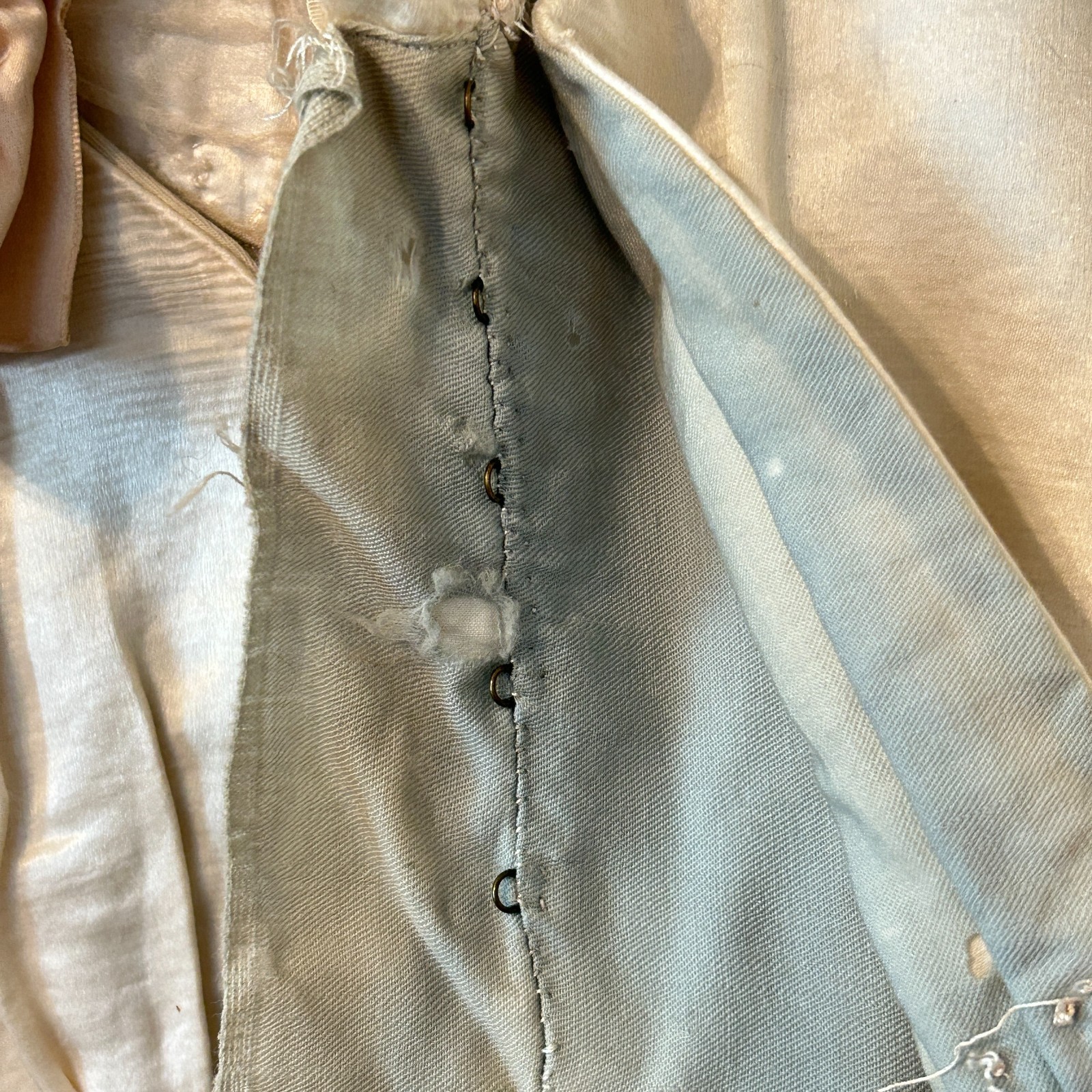Antique Victorian Cream Silk & Green Dress Bodice Beaded Mutton Sleeve