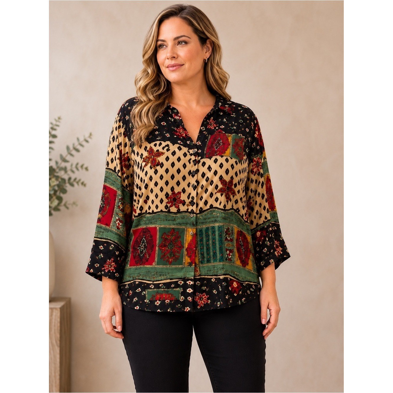 Patch Work Artsy Chic Box&rsquo;s Shape Vintage GOSSIP 22W Button-Up Blouse