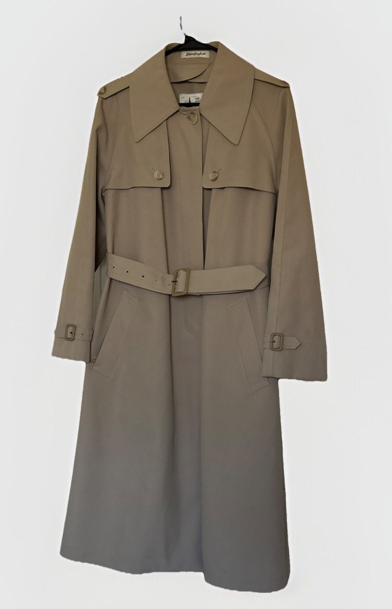 Vintage Trench Misty Harbor Size 16 R Any Weather Coat Coat w/ Coin Purse Beige