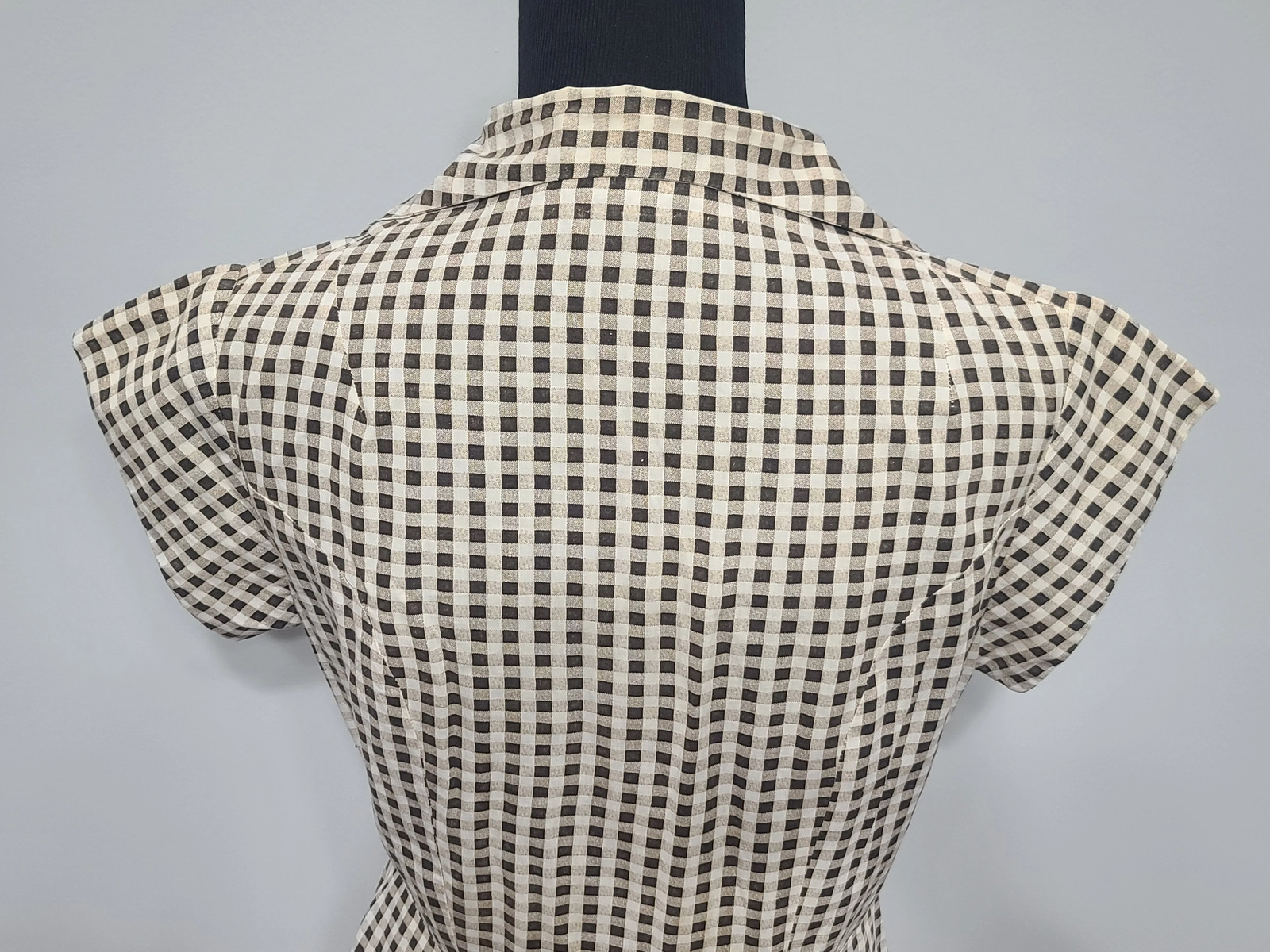 Vintage 1940s Brown Tan Checkered Print Dress Red Buttons WW2 B-38&Prime; W-30&Prime; H-41&Prime;