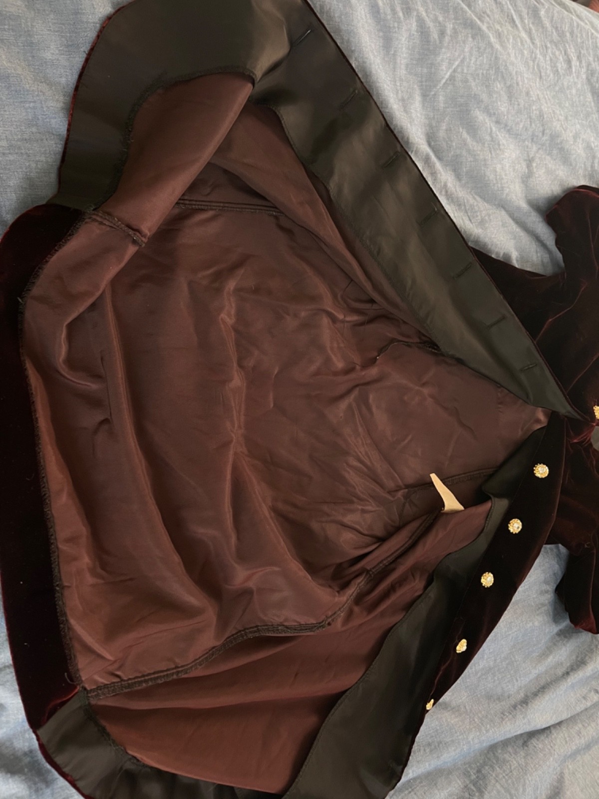 READ CACHET BARI PROTAS Burgundy Velvet Rhinestone Button Cocktail Dress 7/8