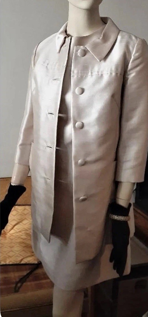 Gorgeous 1960’s Silk Classic two piece suit