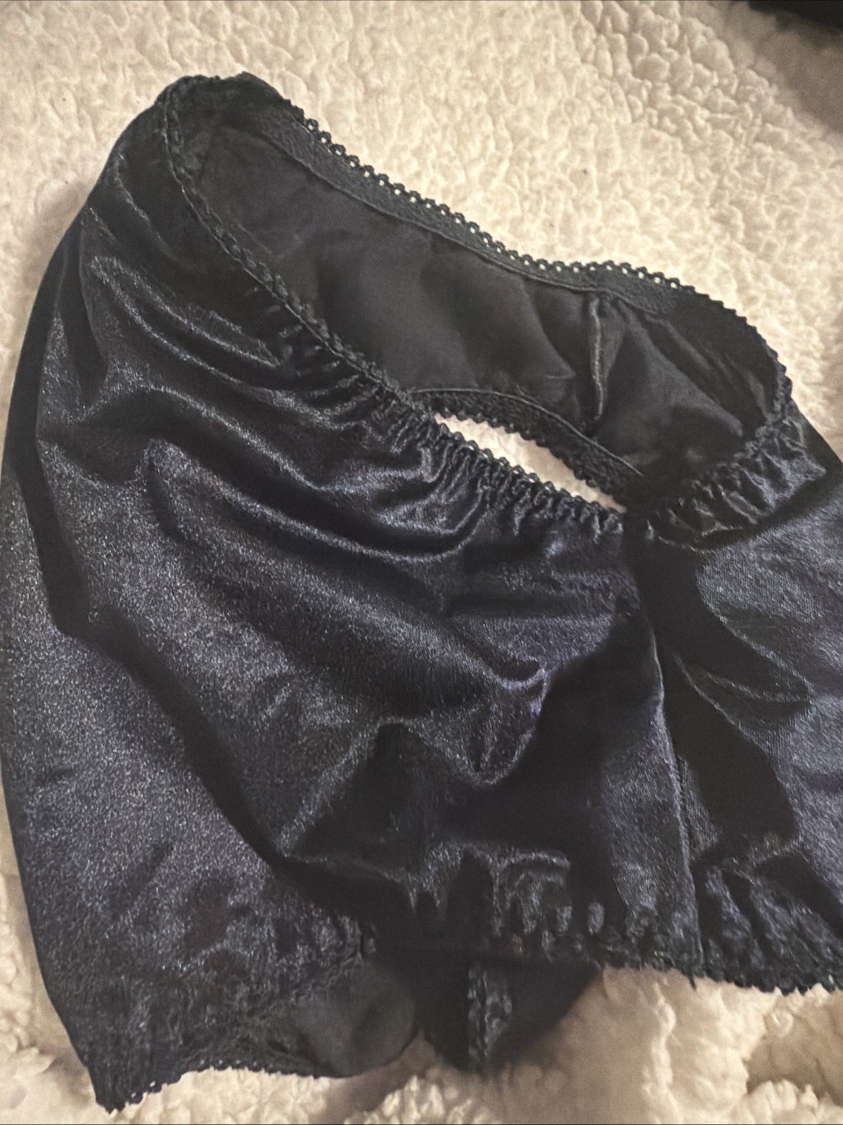 VANITY FAIR SECOND SKIN BLACK 48301 liquid smooth satin HI LEG panties L / 7 VTG