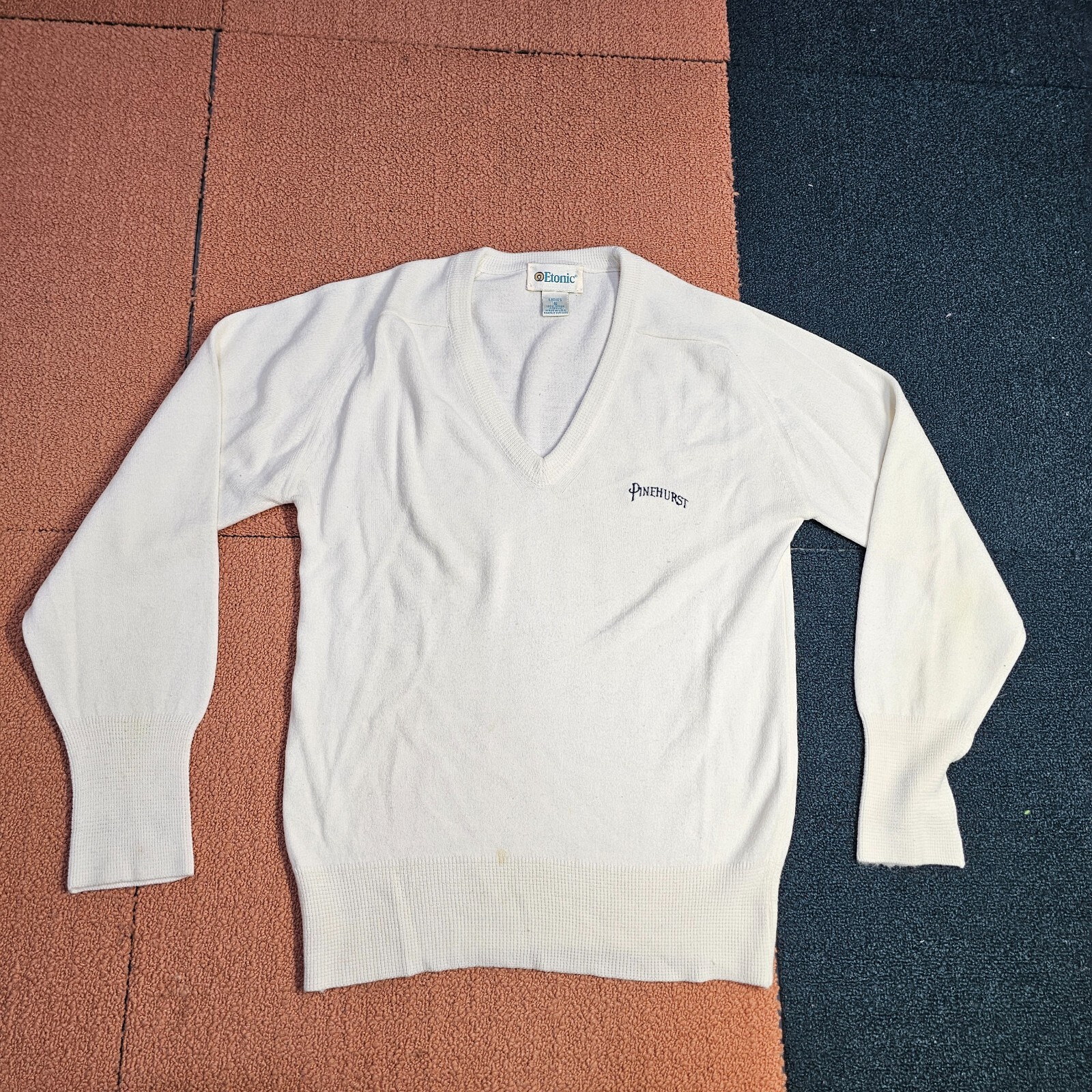 As Is* Vintage Etonic Women&rsquo;s Pinehurst Golf V-neck Knit Sweater Small White U0a