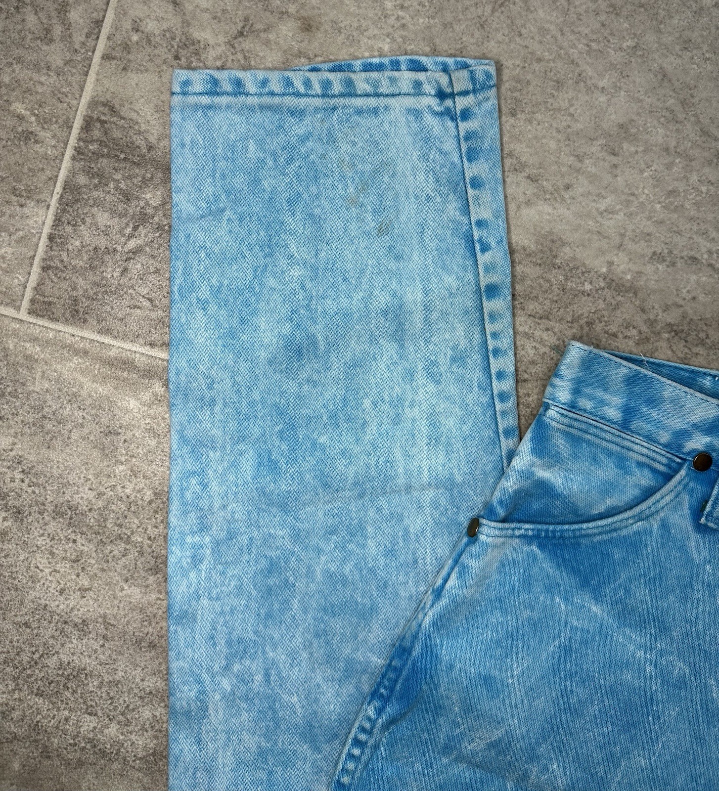 VTG Wranglers Women&rsquo;s Cowboy Cut Slim Fit Acid Wash Blue Style#14MWZHQ Sz 13×34