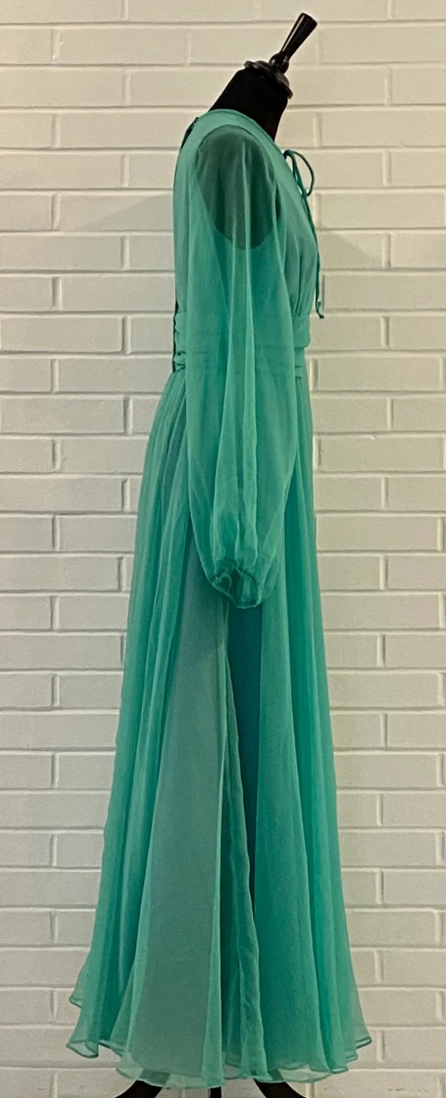 Emma Domb Green Chiffon Hostess Dress with Balloon Sleeves – ILGWU – Medium