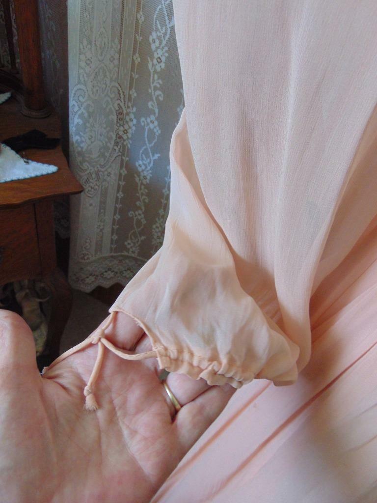 1940s ORIGINAL DESIGN PINK CHIFFON LONG DRESS PUFF BALLOON SLEEVES 24 W