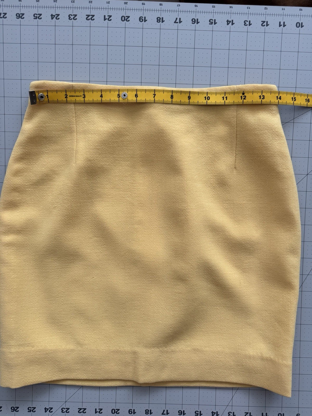 VTG Gianni Versace Couture Yellow Wool Pencil Skirt Size 42 / 8 Freshly DryCln’d