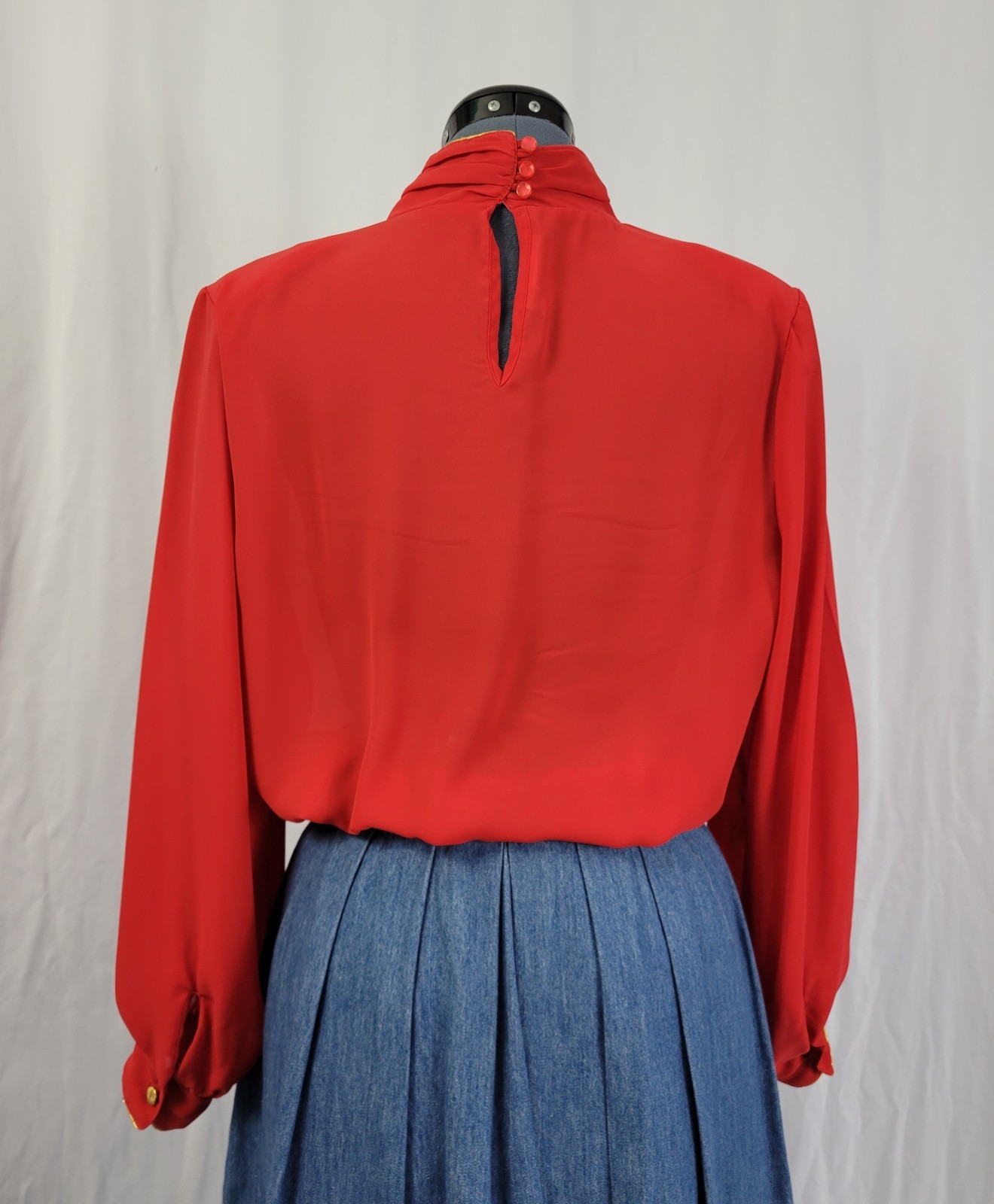 Vintage Laura Mae Red Rouched Neck Blouse w Gold Trim Accent Size L/XL?