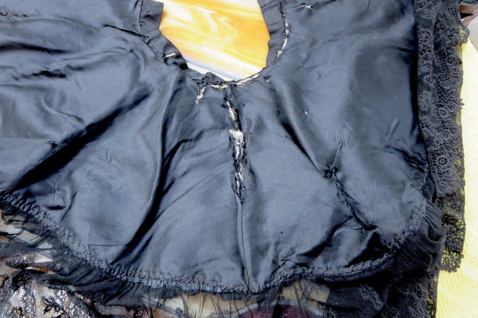 Antique 1880s Black Mourning Capelette Wide Chantilly Lace & Glass Beading