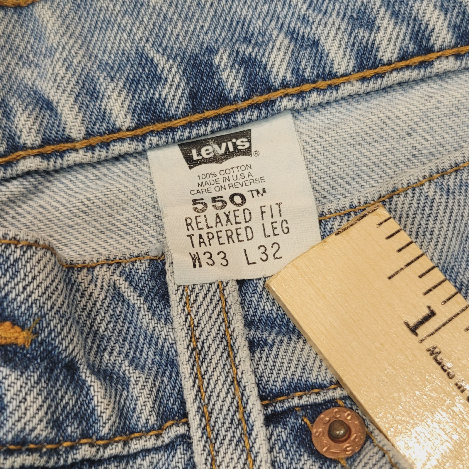 Vintage ‘95 • Levi 550 • Orange Tag • Actual W31 L29 • Relaxed fit, Tapered Leg