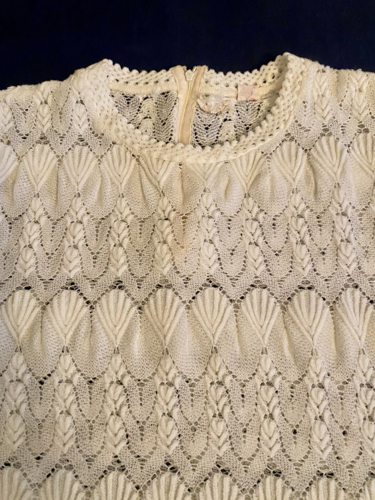 Vintage 60s Sleeveless Boho Coastal White Cotton Knit Crochet Textured Top S/M