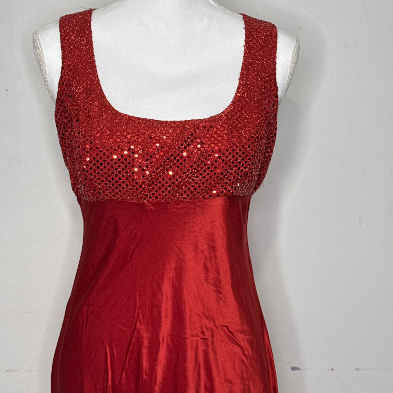Vintage Steppin’ Out Red Sequin & Liquid Satin Bias Cut Cocktail Dress 11/12