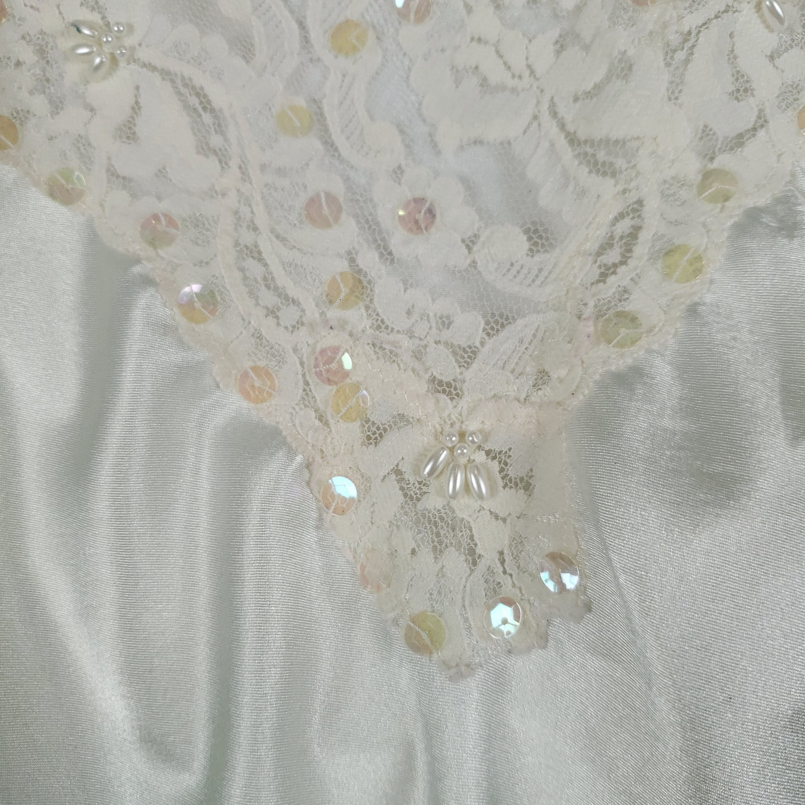 Vintage Delicates Satin Slip Womens Medium Beaded Sequin Lace Glossy Ivory 90s