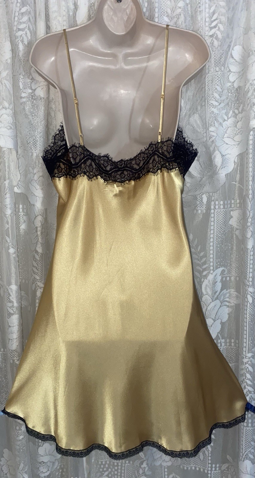 VTG Design GLAM NWOT L GOLD Satin NIGHTIE nightgown w Black Chantilly Lace Trim
