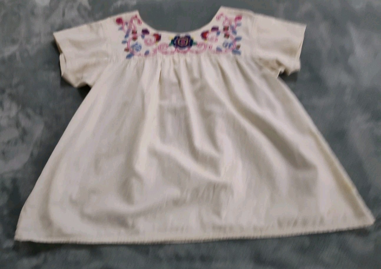 1970s Hand Embroidered Peasant Top Boho Floral Medium/Large Vintage Has Stains