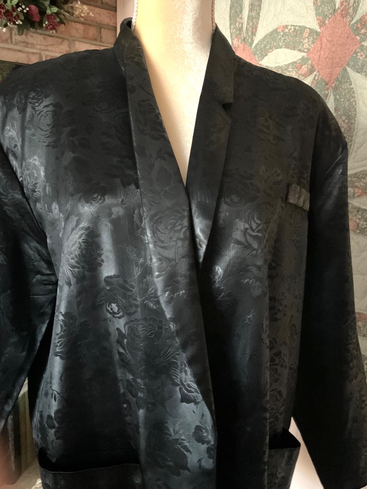 VTG MICHAEL BLAIR BLACK PROB SZ L LONG SILKY JACKET NO FABRIC/SIZE LABELS ILGWU
