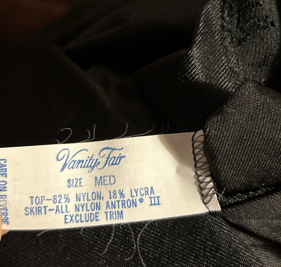 Vintage VANITY FAIR size M FULL SLIP LACE Antron Nylon Lycra BLACK USA W24