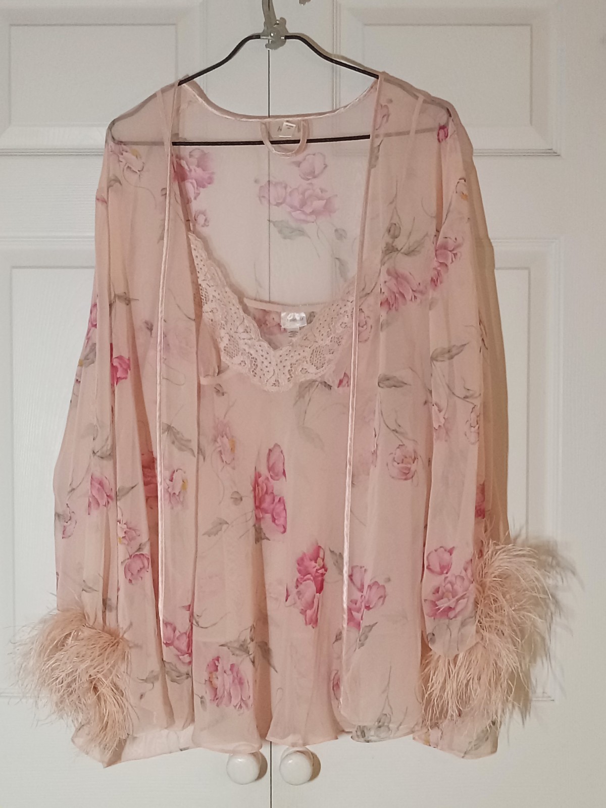 *RARE* Vintage Fredericks of Hollywood Sheer Pink Floral Chemise Peignoir Set
