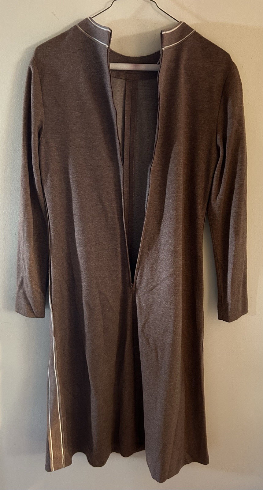 c1970s LESLIE FAY PALE BROWN DRESS WHITE TRIM SZ 14? ILGWU USA-MADE LABEL VG CND