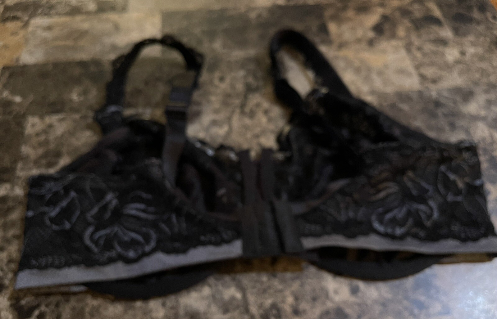 BALI BLACK LACY BRA! 40 DD