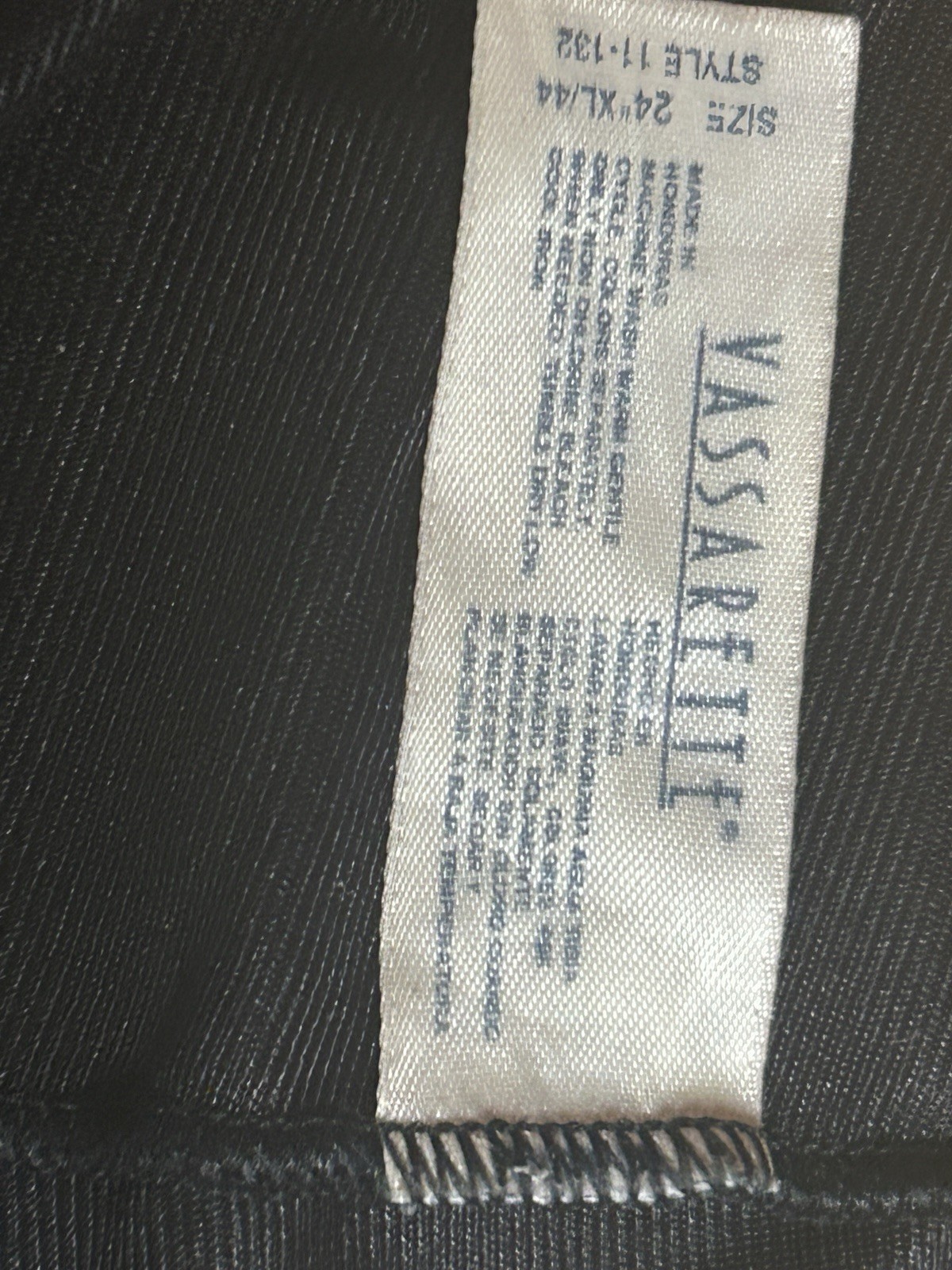 VASSARETTE Black Nylon Half Slip Size 24&Prime; XL/44 Style 11-132