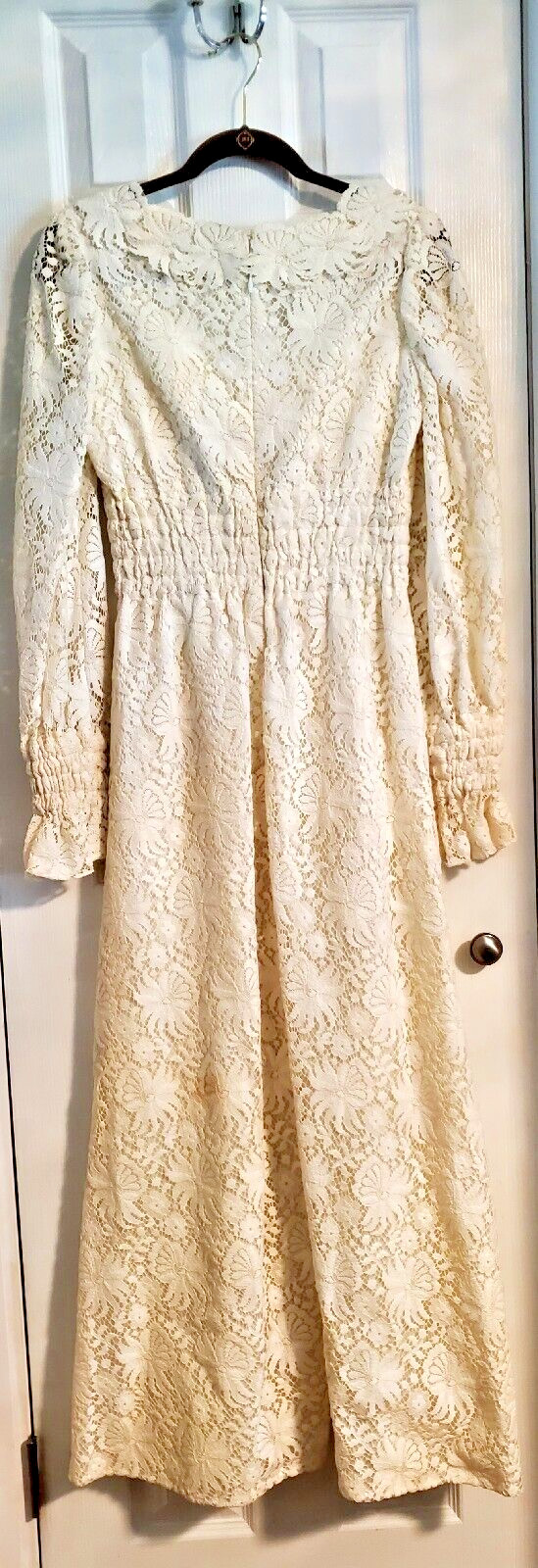 Vintage Ivory Cream Romantic Lace Elastic Waist Cuffs Custom Made Wedding Dress