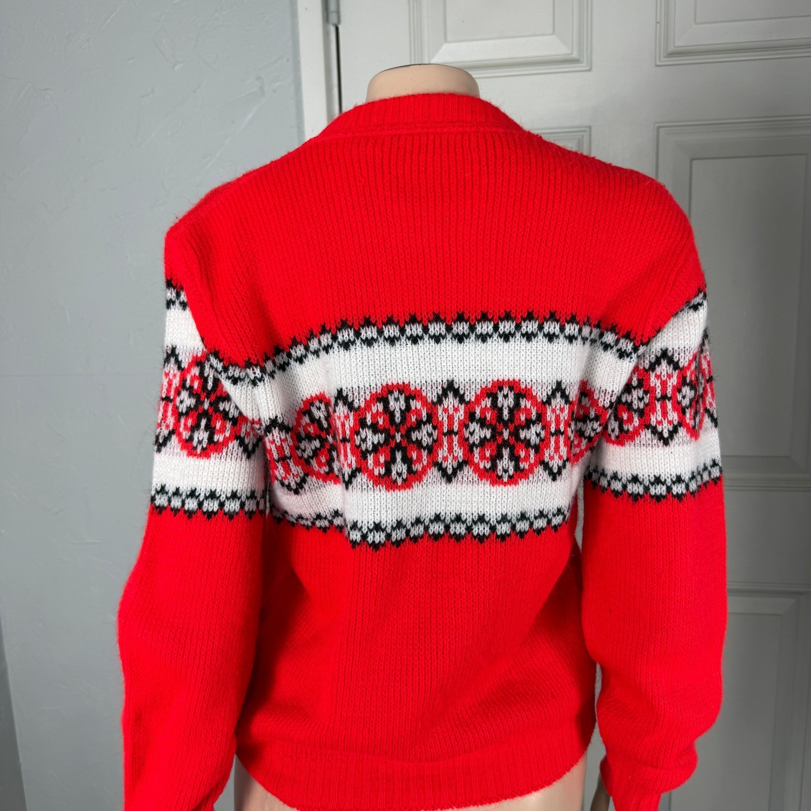 70s 80s Womens Sweater S Pullover Acrylic Printed Geometric Crew neck Knit E3-21