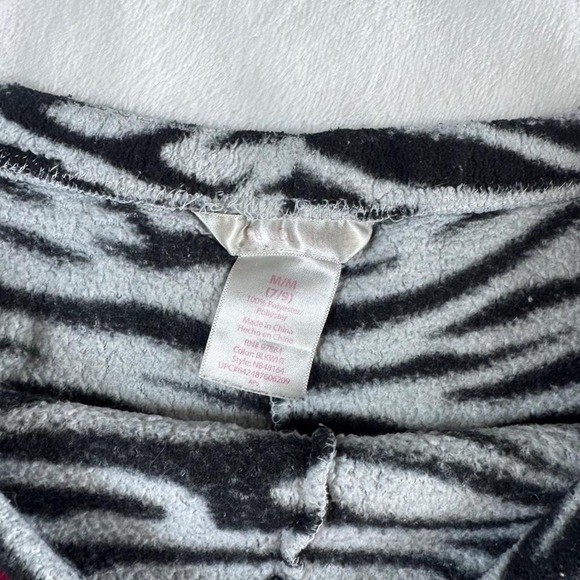 No Boundaries soft fluffy pink zebra print mini shorts y2k vintage mcbling