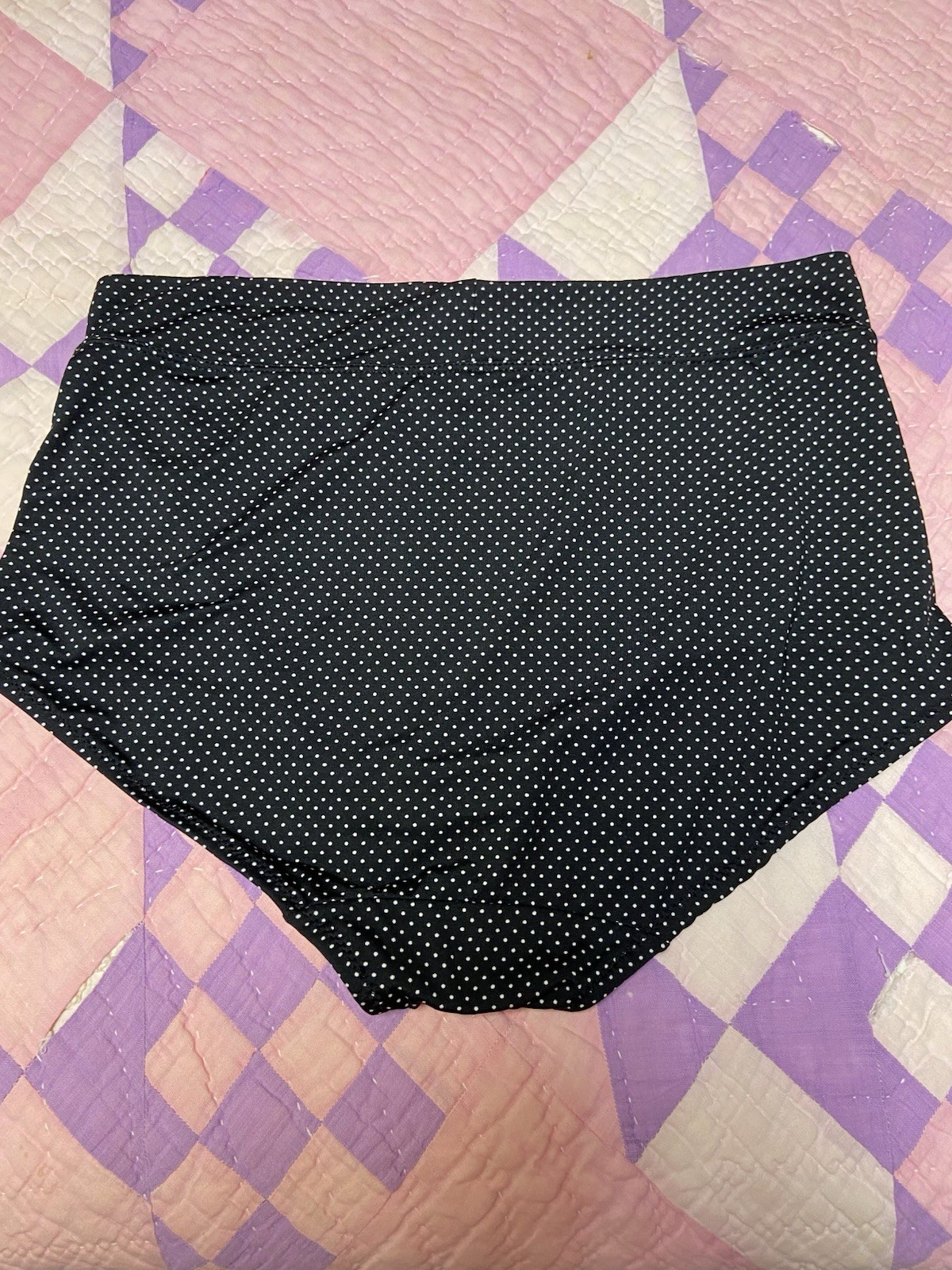Warner’s L 7 Black & White Trim Polka Dot Bikini Panties