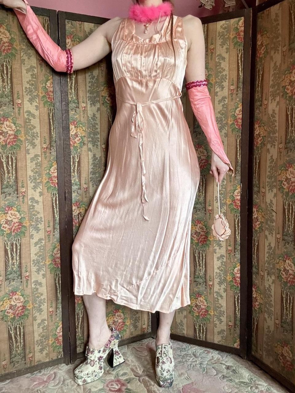 1930s/40s Bias-Cut Silk Or Rayon Satin Peach Slip Dress, Size L-XL