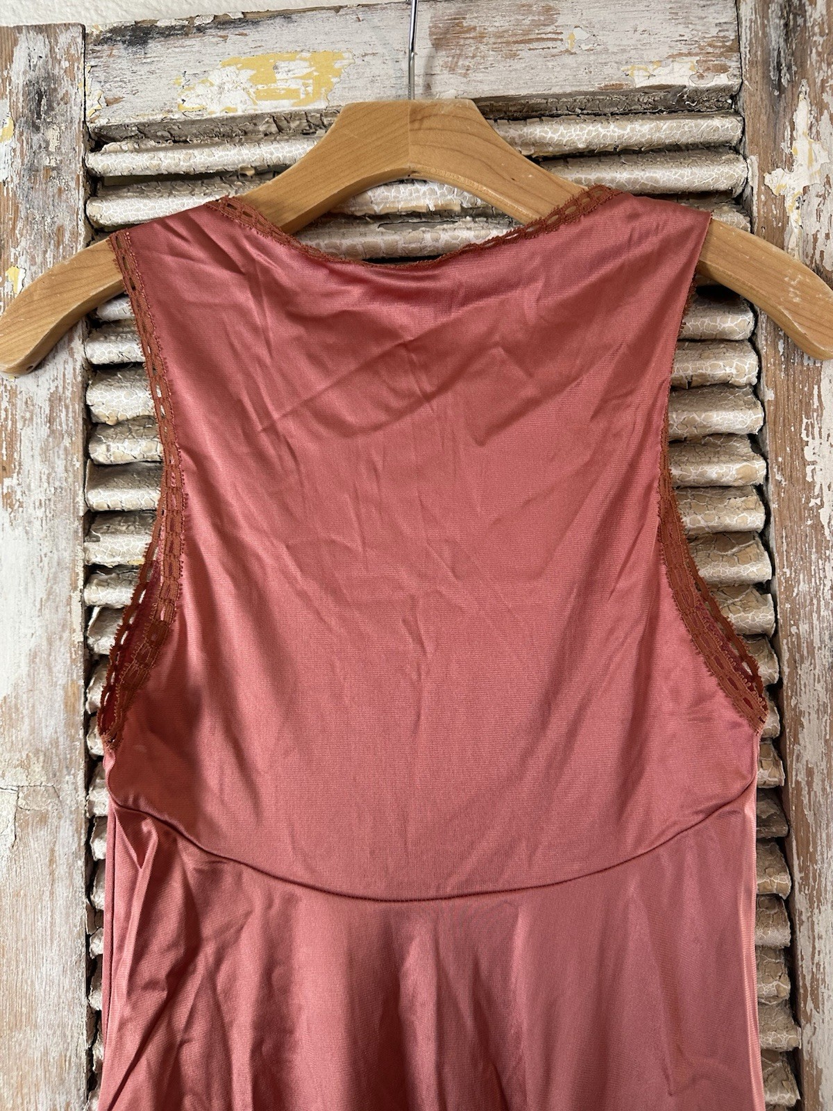 B4 Vintage Vanity Fair Pink Nightgown Nylon Size 32 Small – See Description