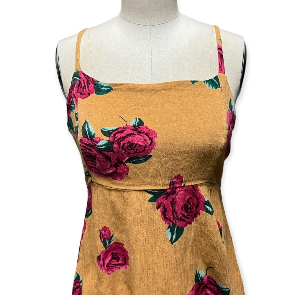 VOLCOM tie back spaghetti strap rose print mini dress + size M