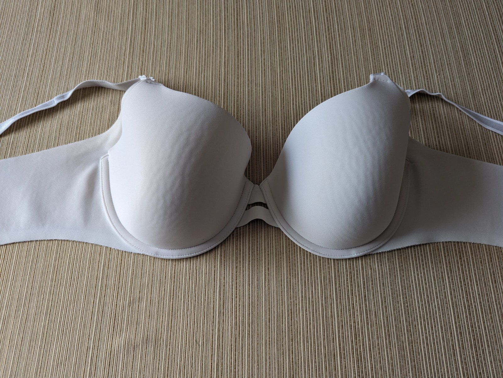Lovely Warner&rsquo;s 3561W Extra Coverage Sides Full Cup Underwire White Bra 38 B
