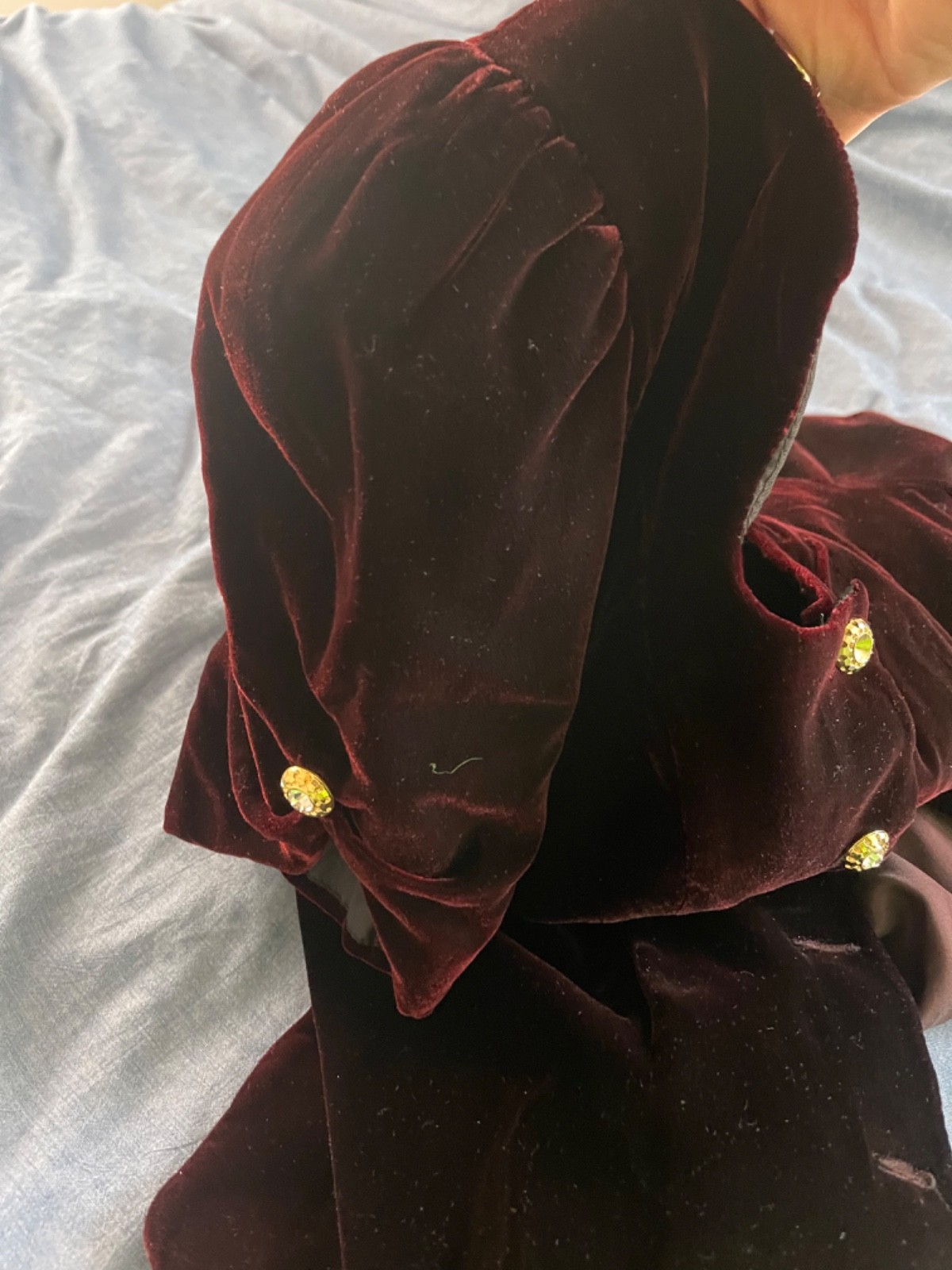 READ CACHET BARI PROTAS Burgundy Velvet Rhinestone Button Cocktail Dress 7/8