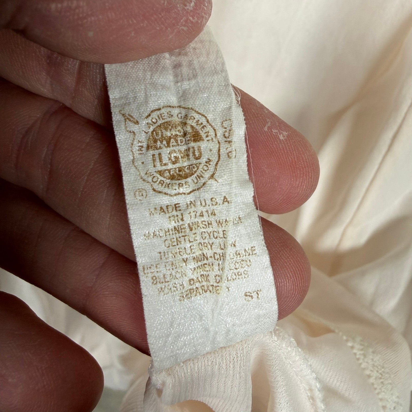Miss Elaine Vintage White Floral Embroidered Lace Nightgown Size L Made in USA